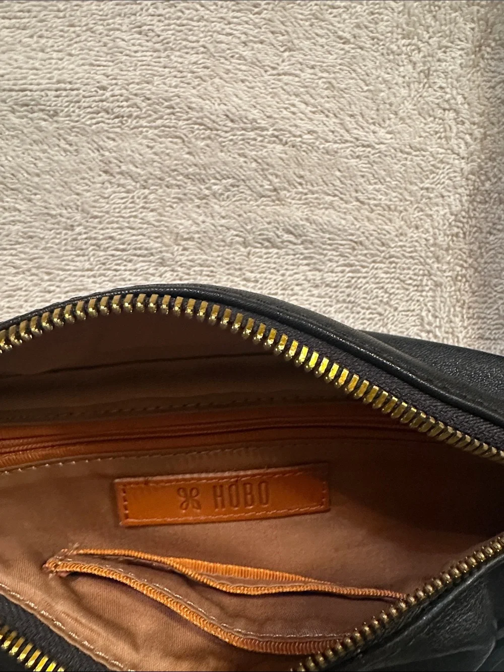 Hobo fern sling belt. Black
